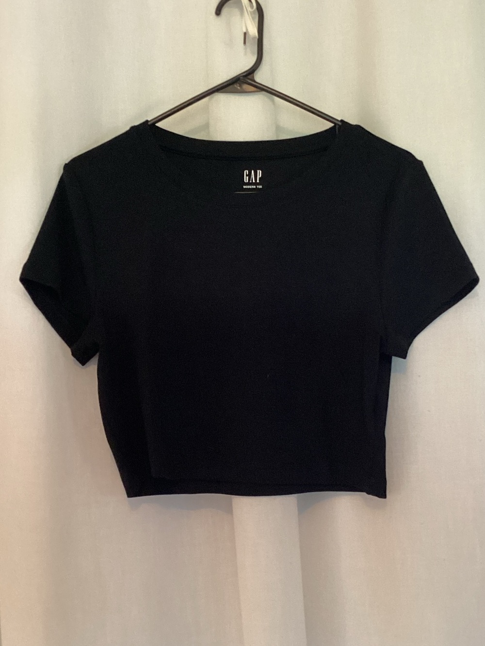 GAP Black Cropped Crew Modern Tee